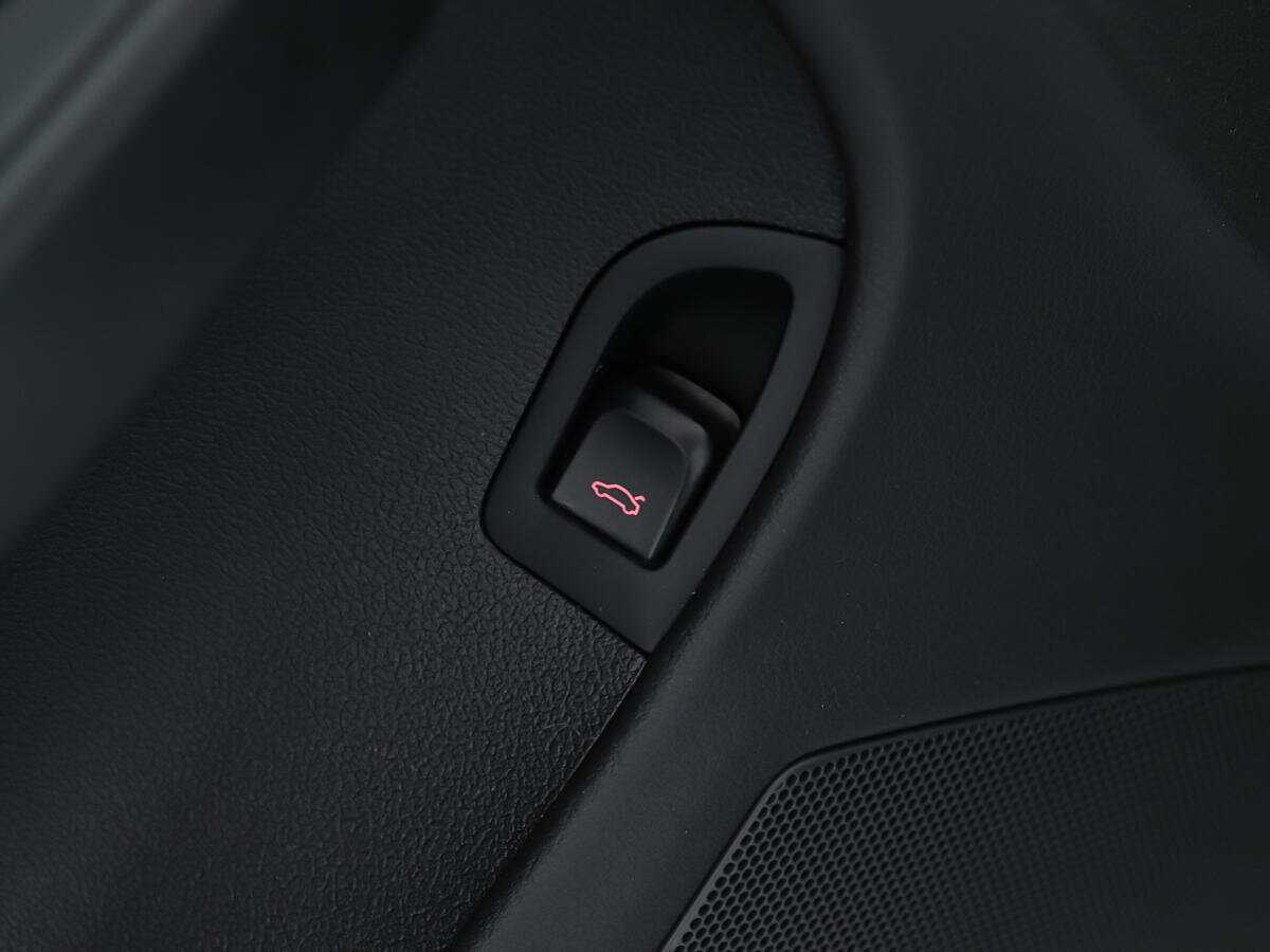 Audi A4 2011 года с пробегом. Фото: #17