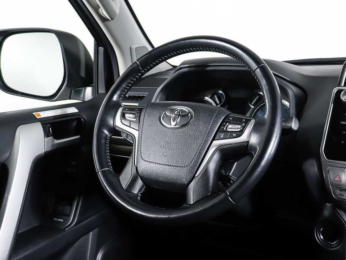 Toyota Land Cruiser Prado 2020 года с пробегом. Фото: #14