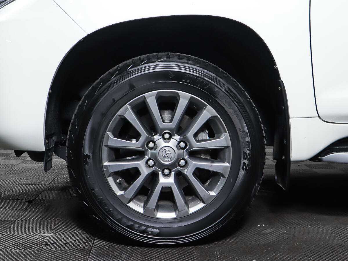 Toyota Land Cruiser Prado 2020 года с пробегом. Фото: #22