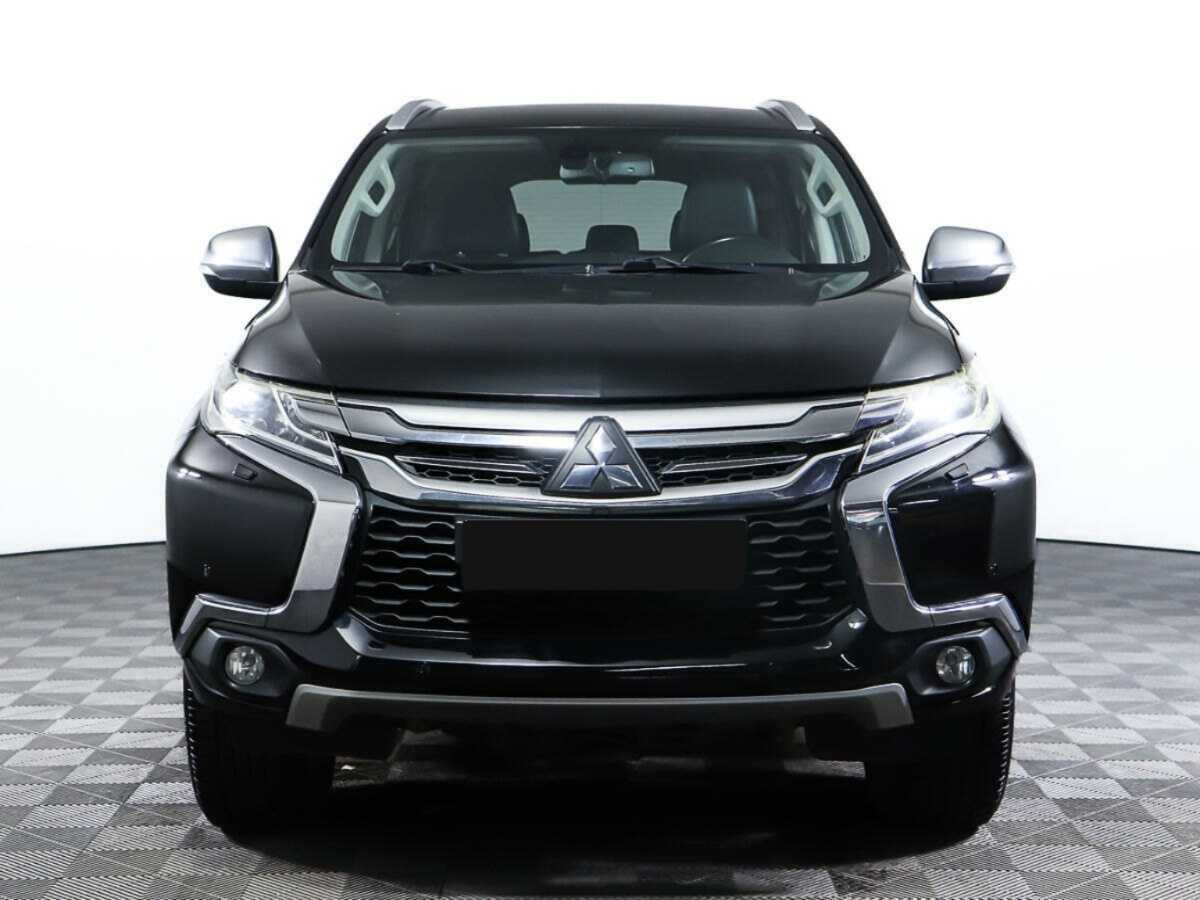 Mitsubishi Pajero Sport 2016 года с пробегом. Фото: #1