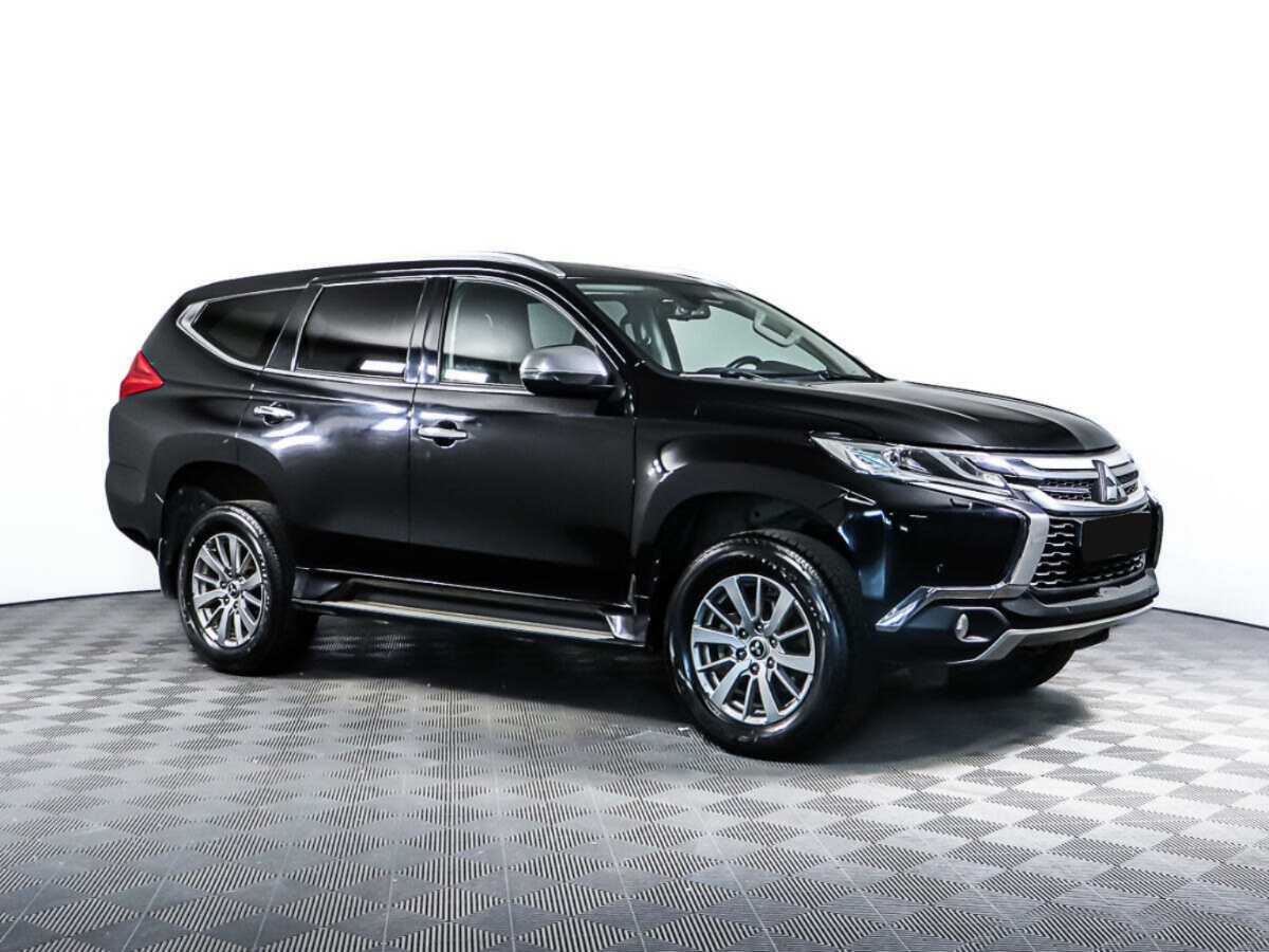 Mitsubishi Pajero Sport 2016 года с пробегом. Фото: #2