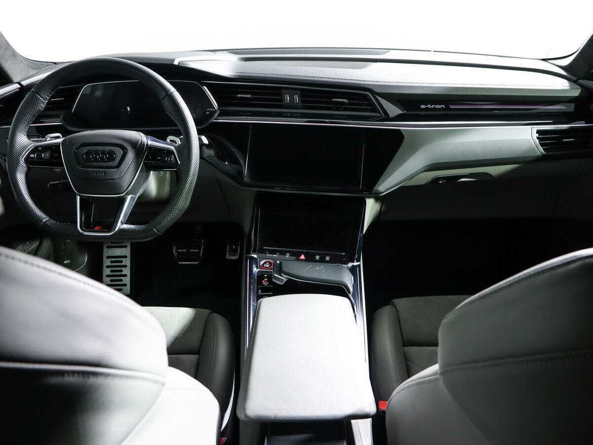 Audi e-tron Sportback 2020 года с пробегом. Фото: #9