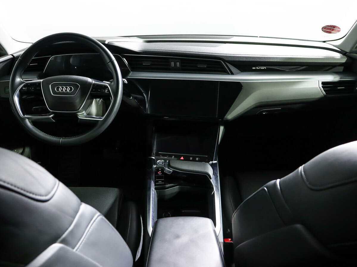 Audi e-tron 2019 года с пробегом. Фото: #9