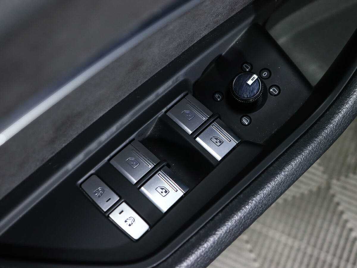Audi e-tron 2019 года с пробегом. Фото: #20
