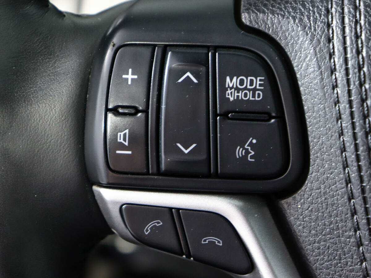 Toyota Highlander 2017 года с пробегом. Фото: #19