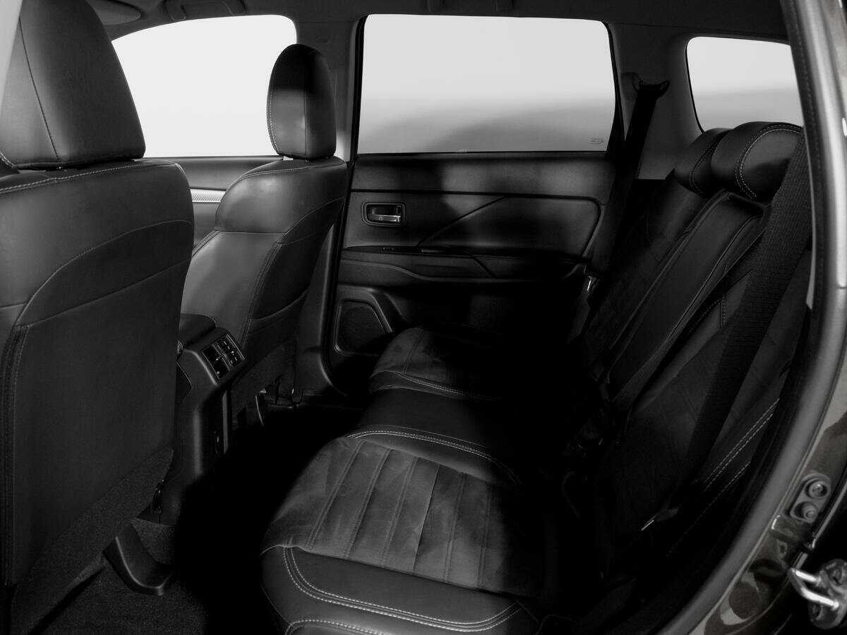 Mitsubishi Outlander 2021 года с пробегом. Фото: #9