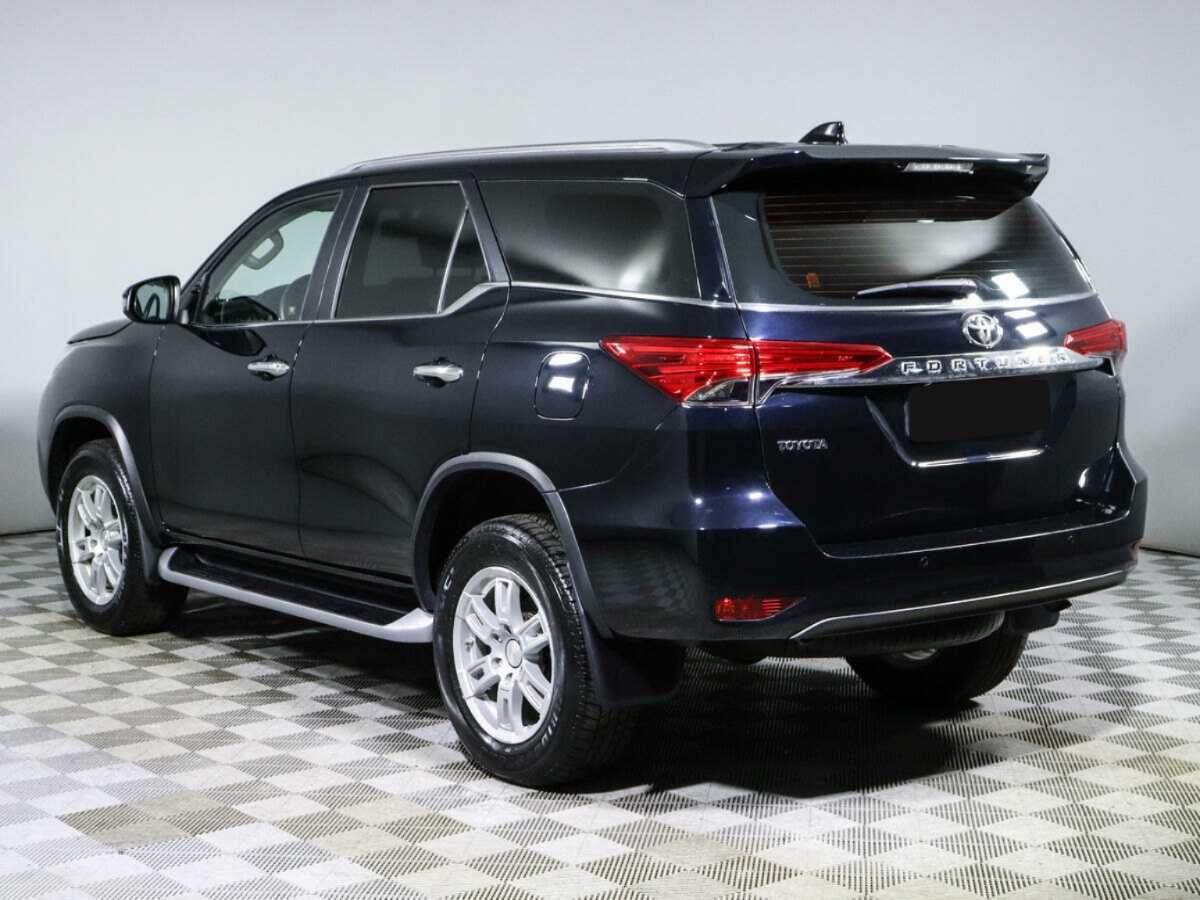 Toyota Fortuner 2017 года с пробегом. Фото: #5