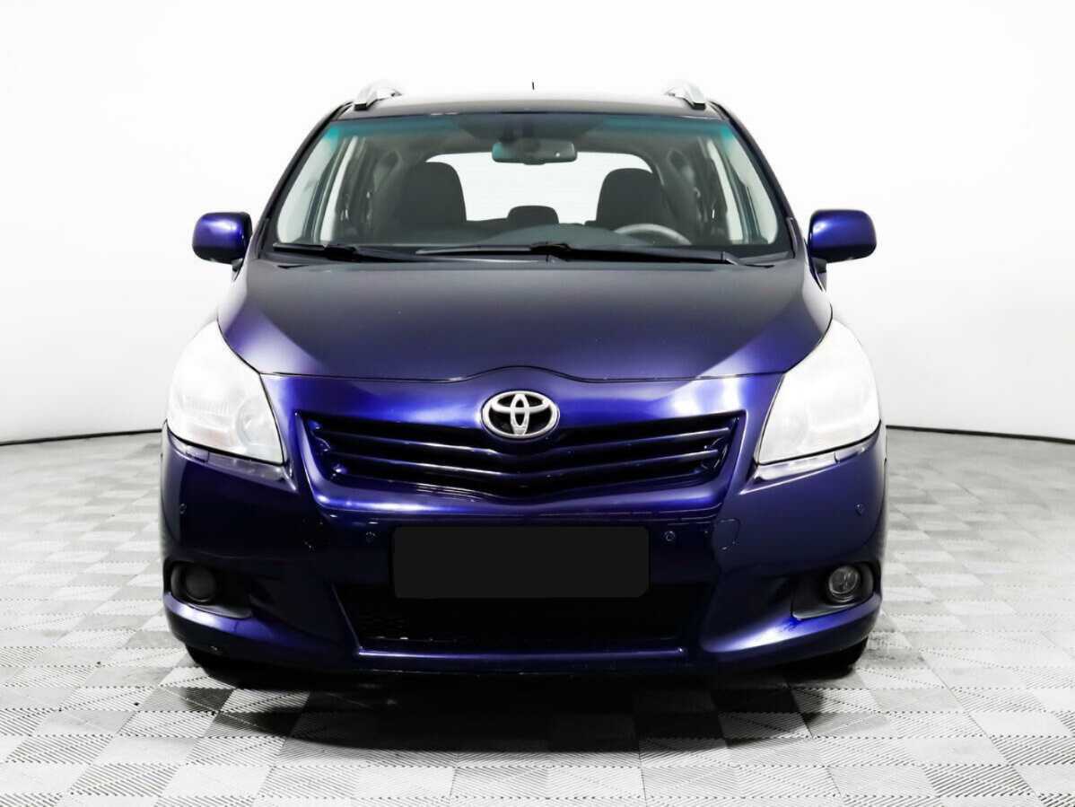 Toyota Verso 2010 года с пробегом. Фото: #1