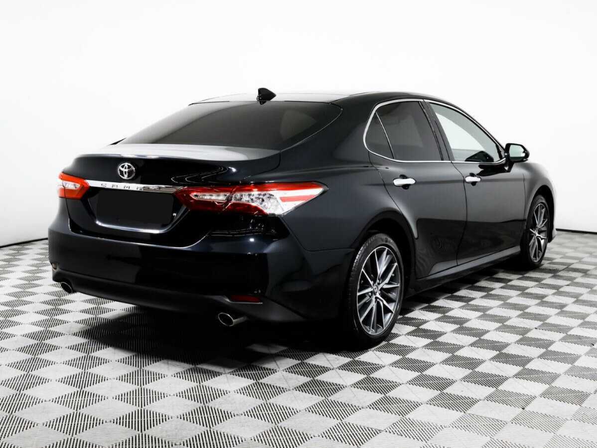 Toyota Camry 2022 года с пробегом. Фото: #4