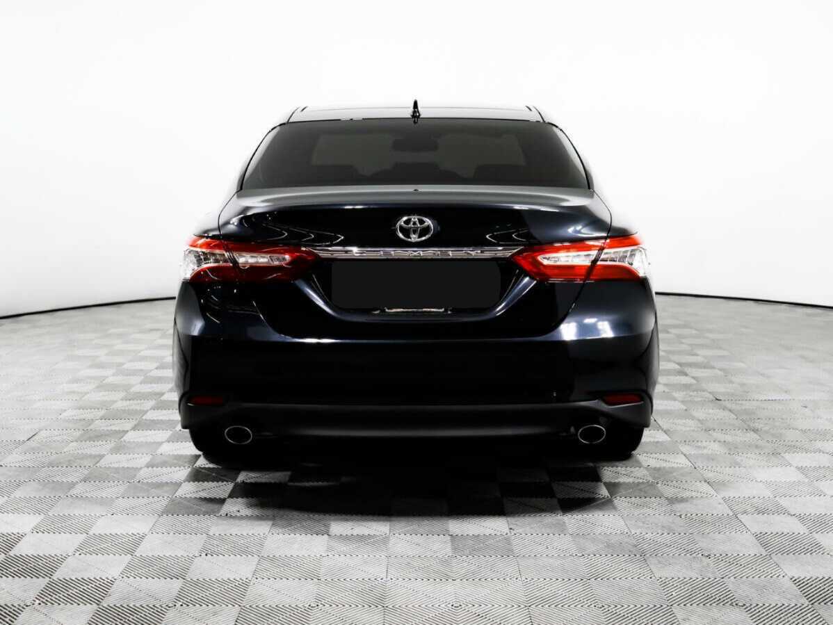 Toyota Camry 2022 года с пробегом. Фото: #5