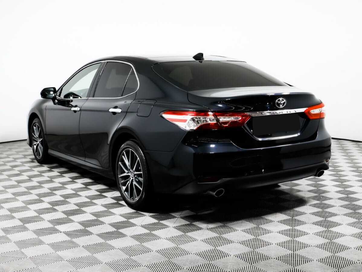 Toyota Camry 2022 года с пробегом. Фото: #6