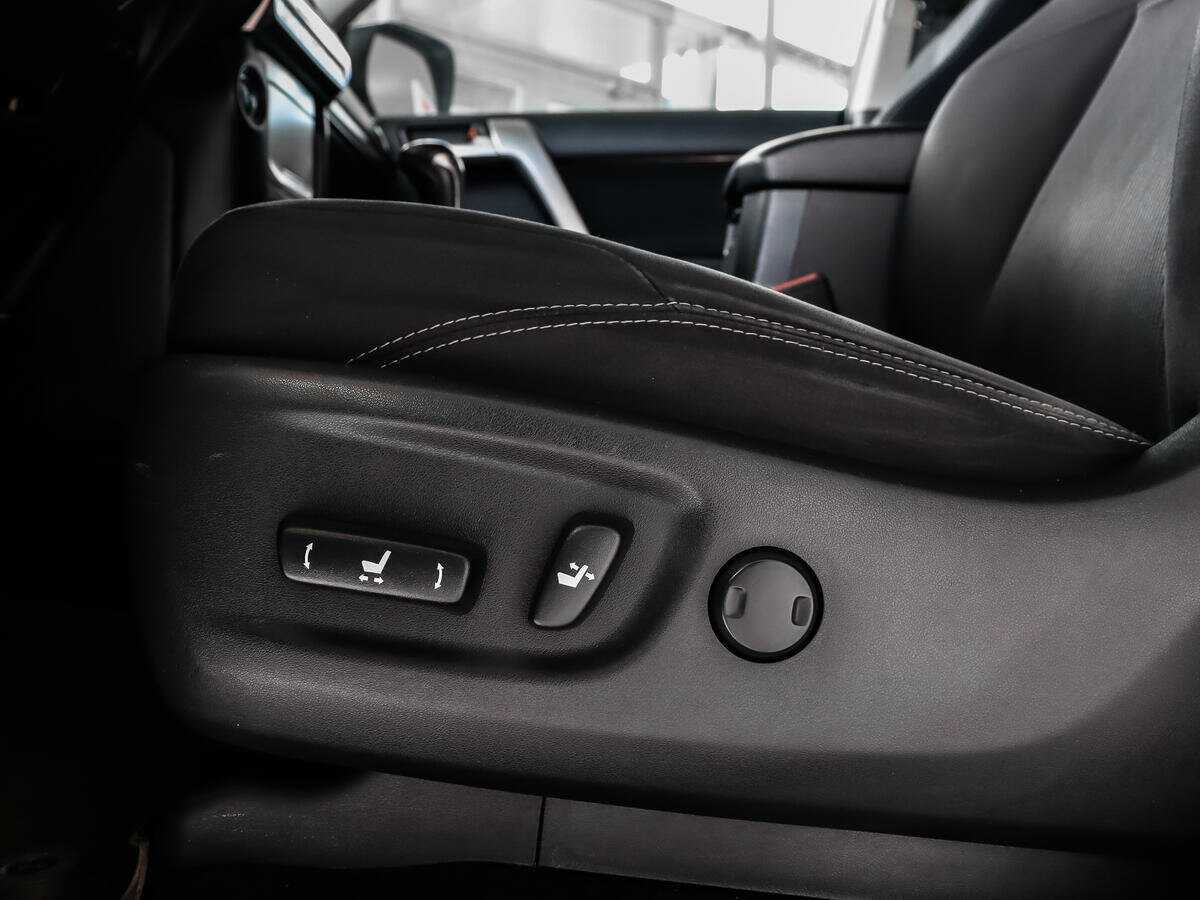 Toyota Land Cruiser Prado 2019 года с пробегом. Фото: #13