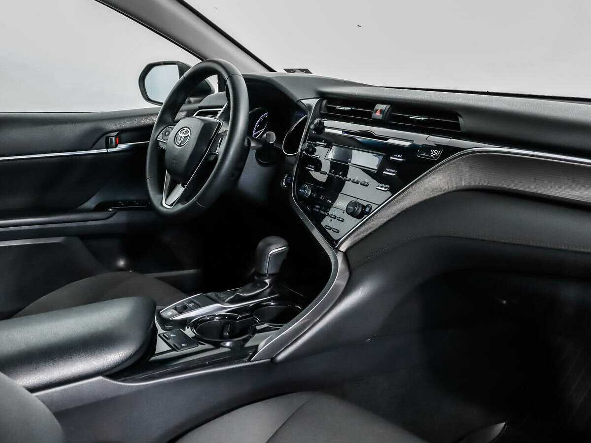 Toyota Camry 2021 года с пробегом. Фото: #11