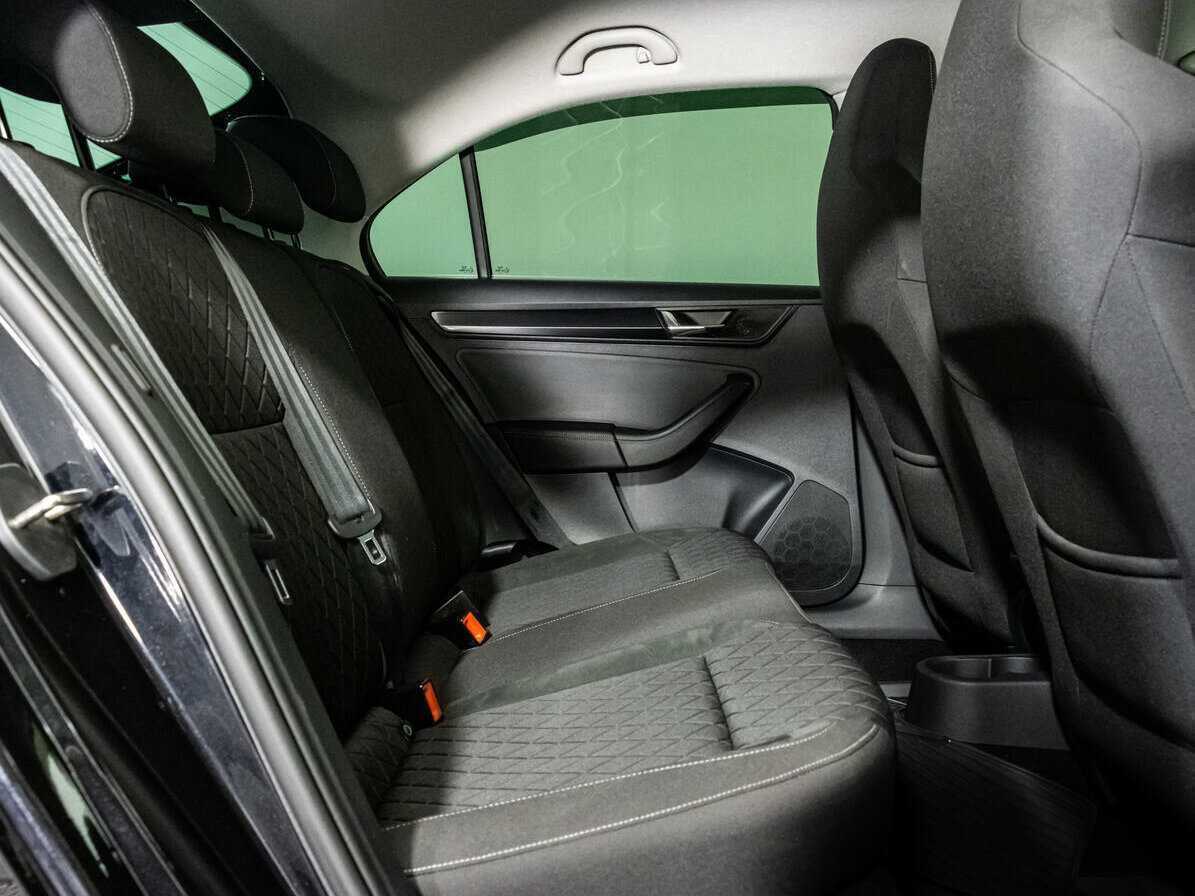 Б/У Шкода Рапид 2021 года. Фото: #12