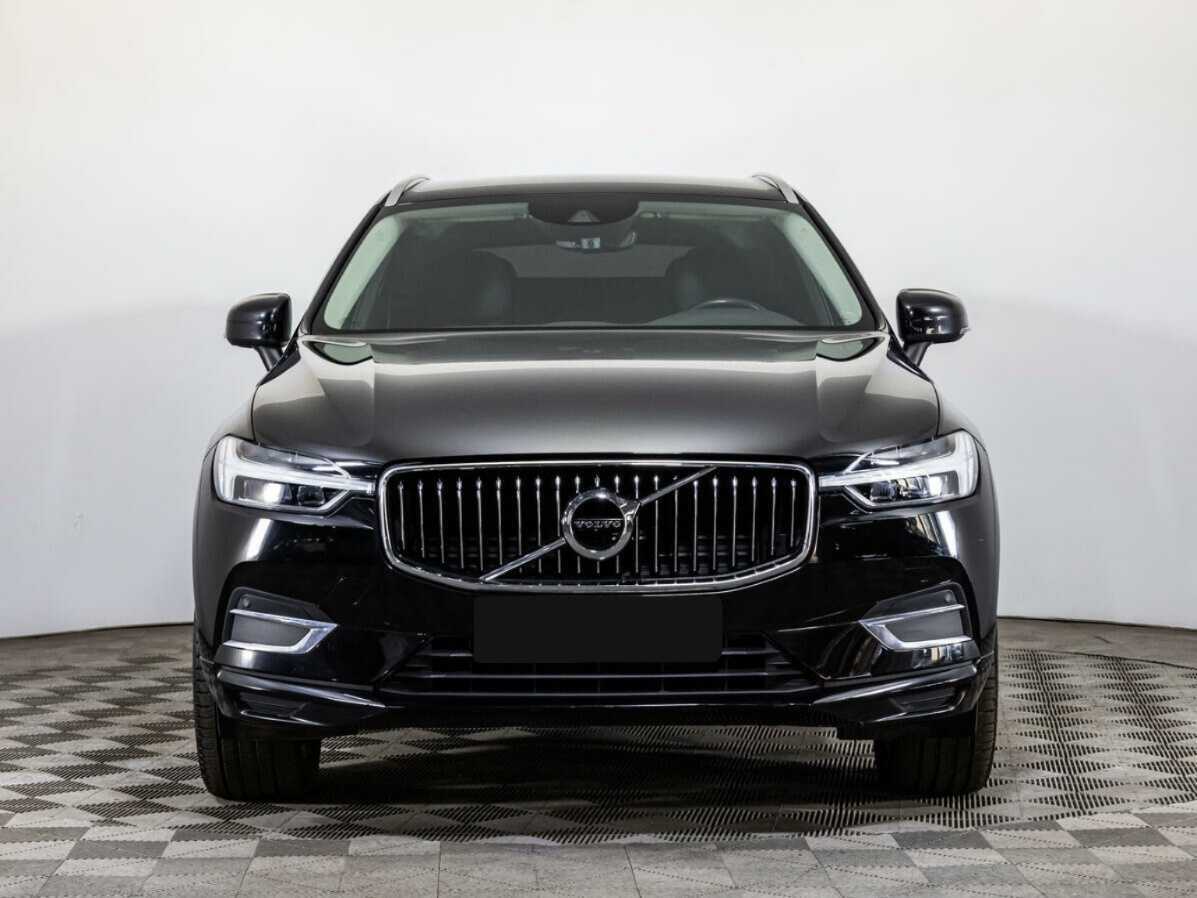 Volvo XC60 2018 года с пробегом. Фото: #1