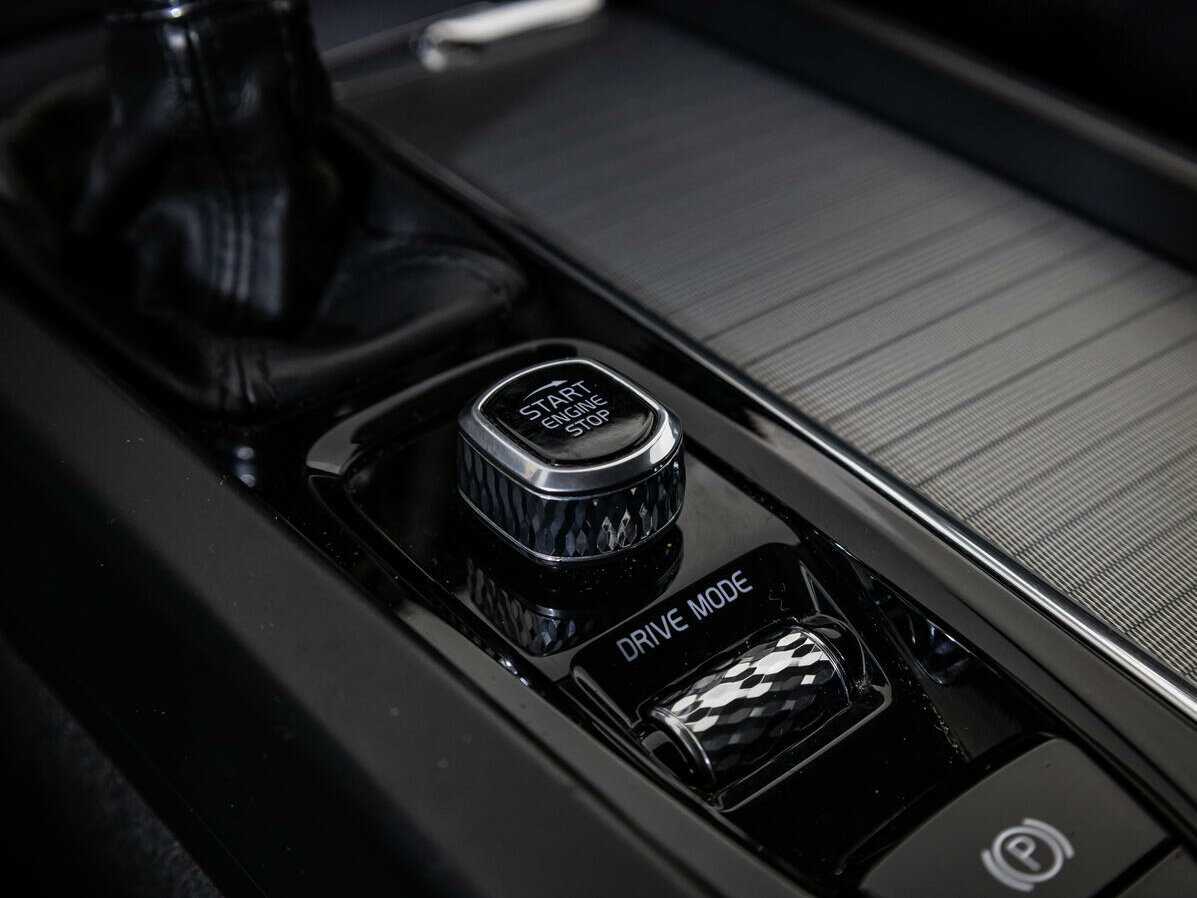 Volvo XC60 2018 года с пробегом. Фото: #11