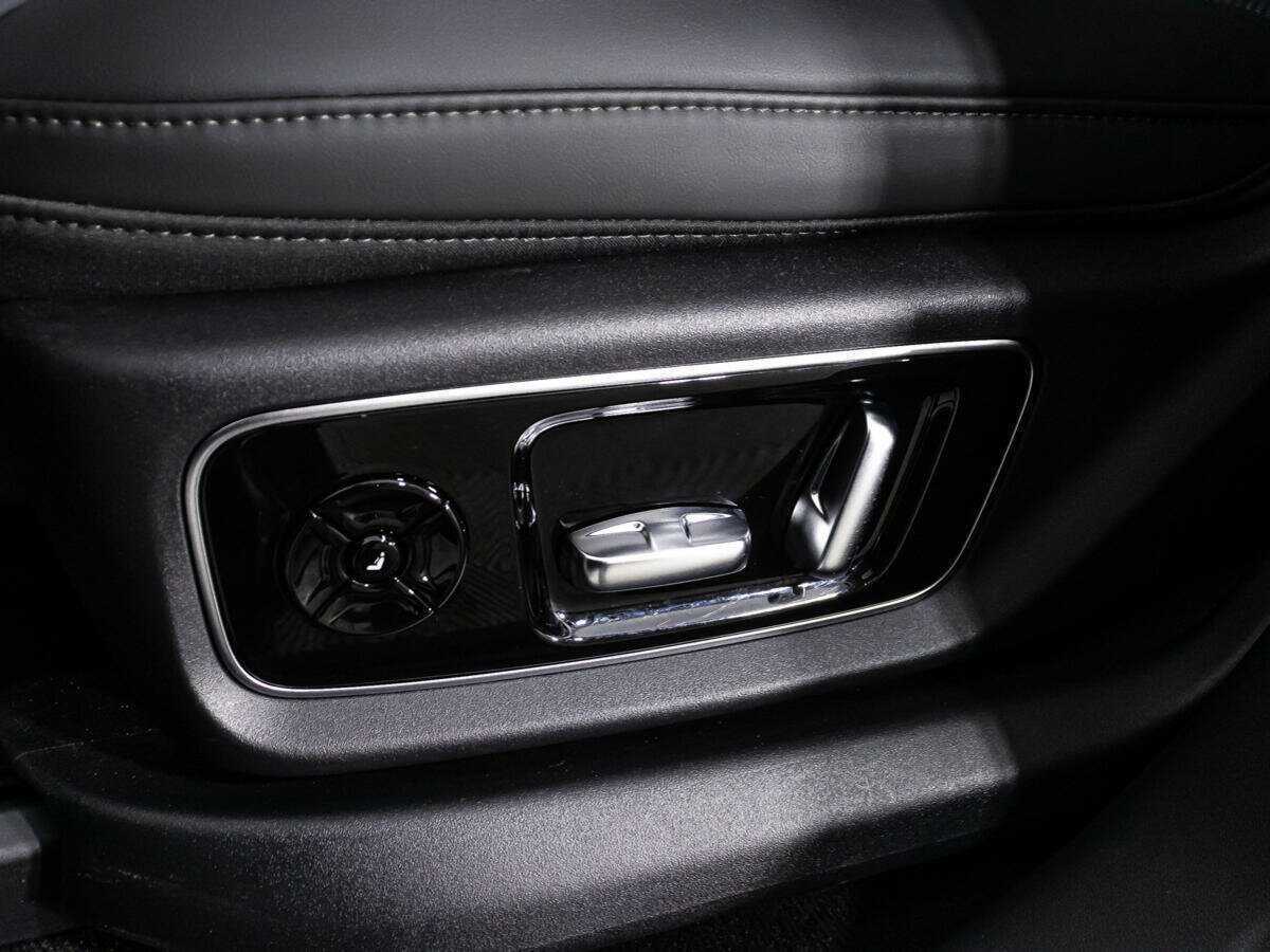 LiXiang L7 2023 года с пробегом. Фото: #22