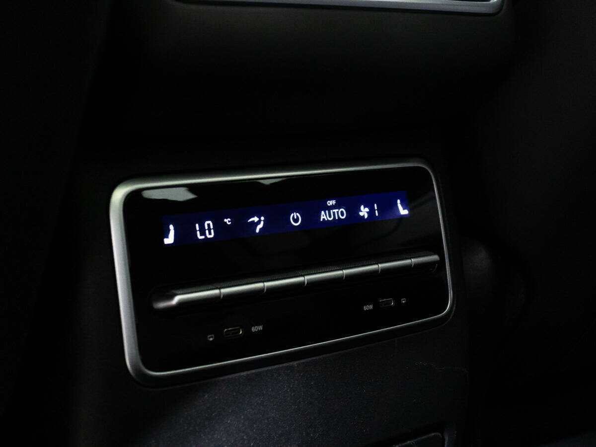 LiXiang L7 2023 года с пробегом. Фото: #23