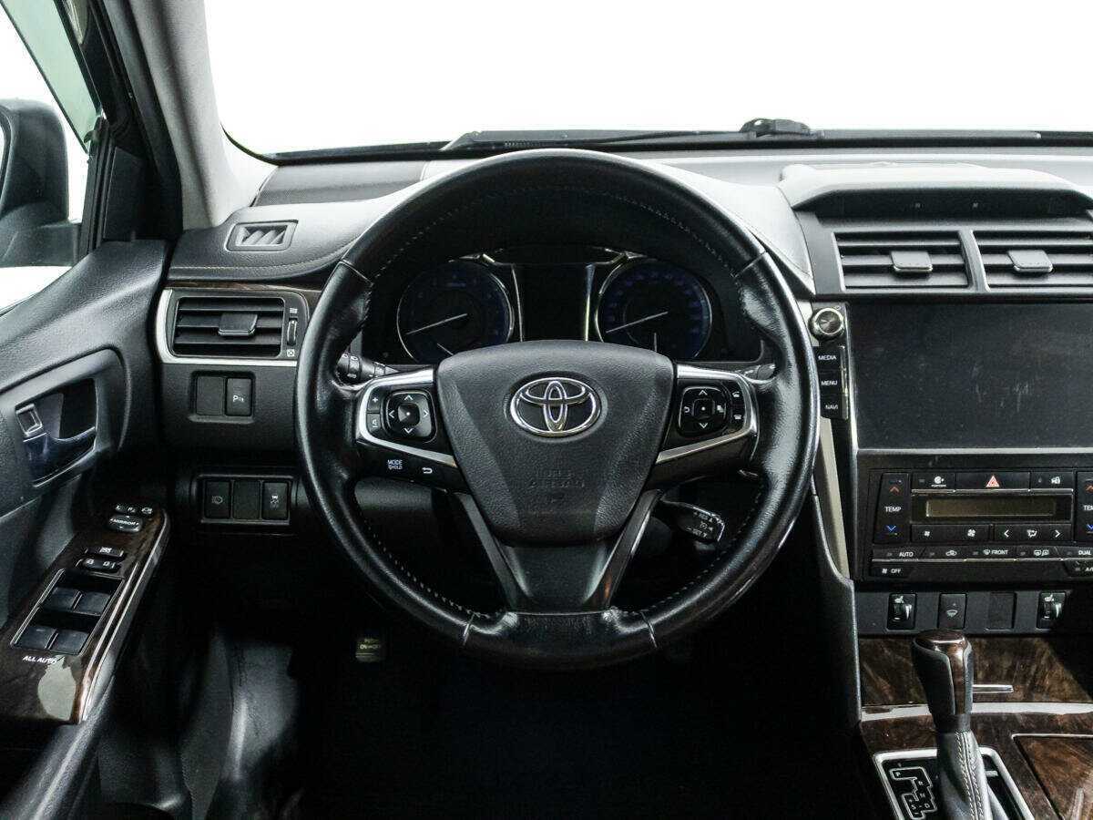 Toyota Camry 2016 года с пробегом. Фото: #18