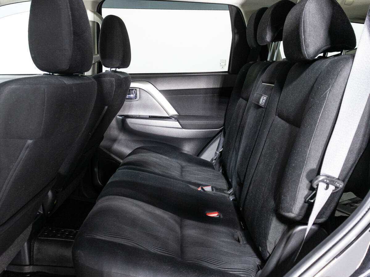 Mitsubishi Pajero Sport 2022 года с пробегом. Фото: #9