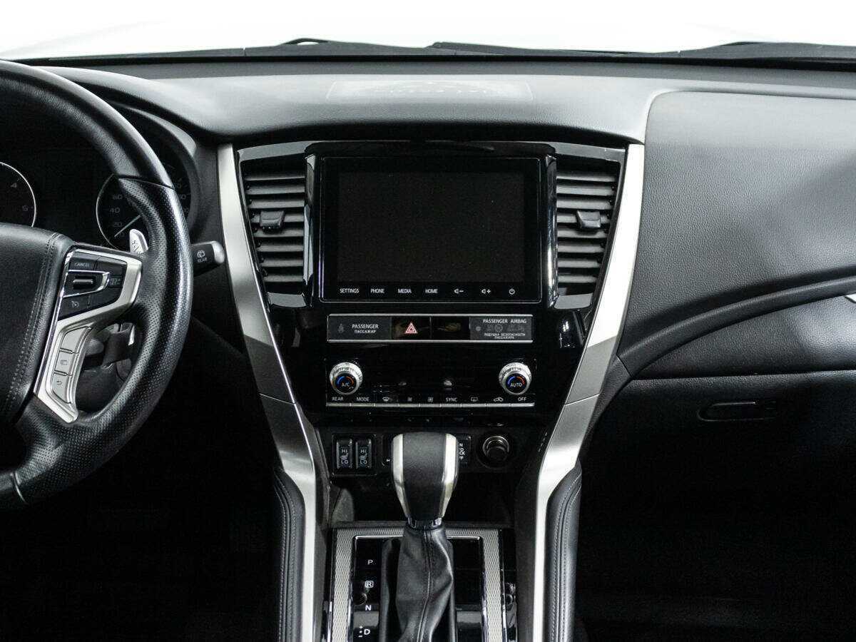 Mitsubishi Pajero Sport 2022 года с пробегом. Фото: #13