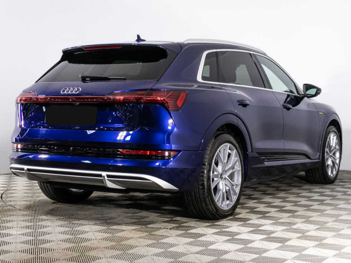 Audi e-tron 2022 года с пробегом. Фото: #3