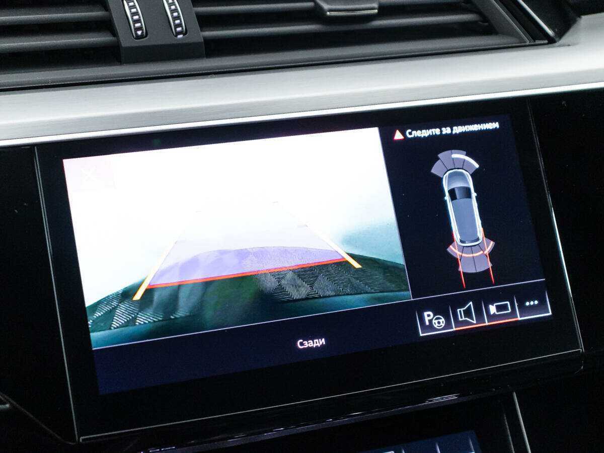 Audi e-tron 2022 года с пробегом. Фото: #13