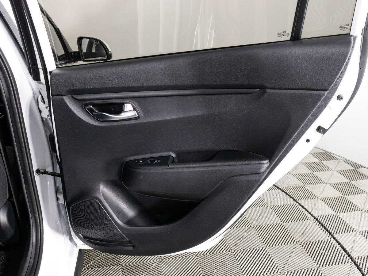 Б/У Киа Рио 2021 года. Фото: #25