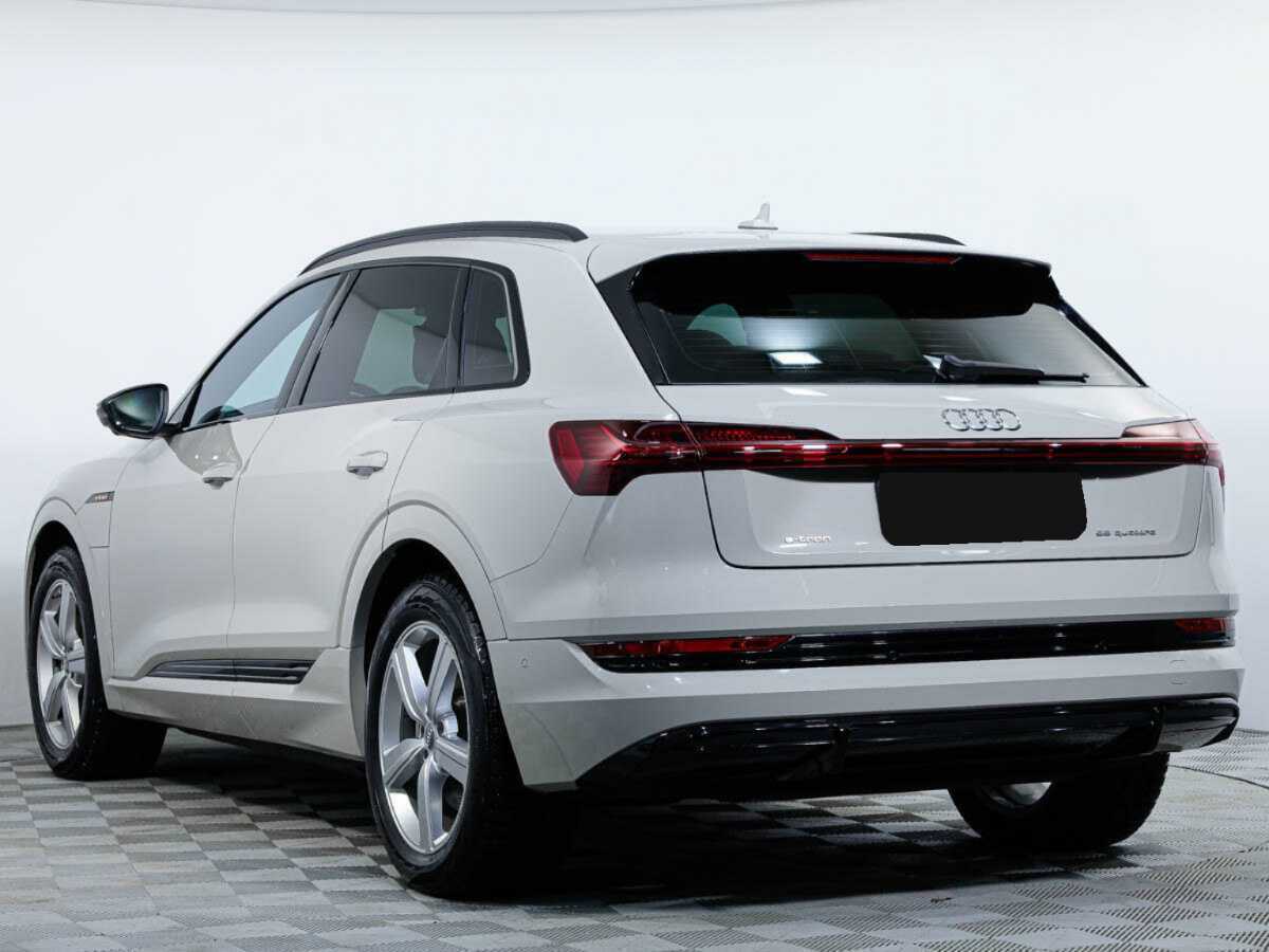 Audi e-tron 2021 года с пробегом. Фото: #5