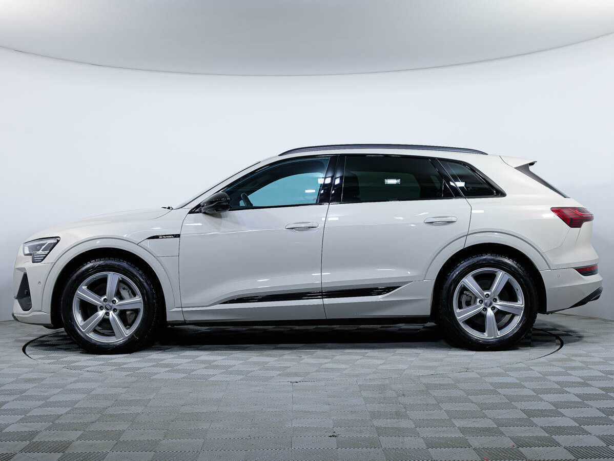 Audi e-tron 2021 года с пробегом. Фото: #6
