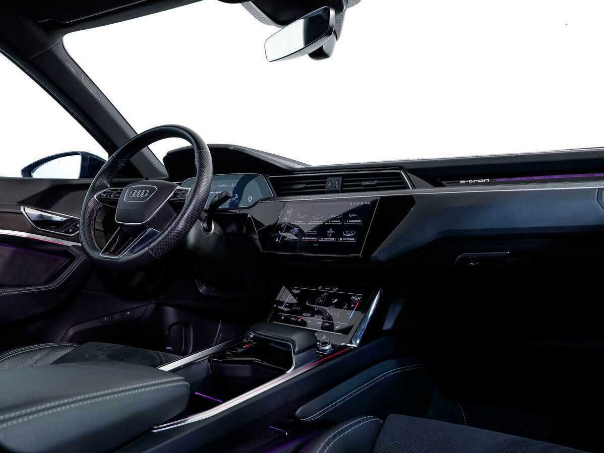 Audi e-tron 2021 года с пробегом. Фото: #9