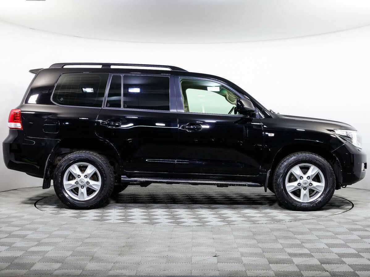 Toyota Land Cruiser 2010 года с пробегом. Фото: #2