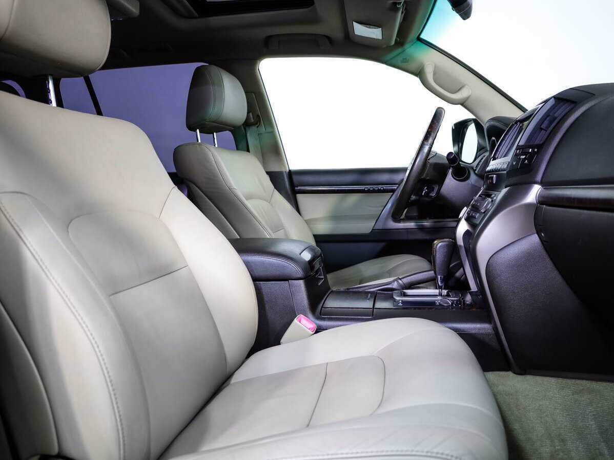 Toyota Land Cruiser 2010 года с пробегом. Фото: #10