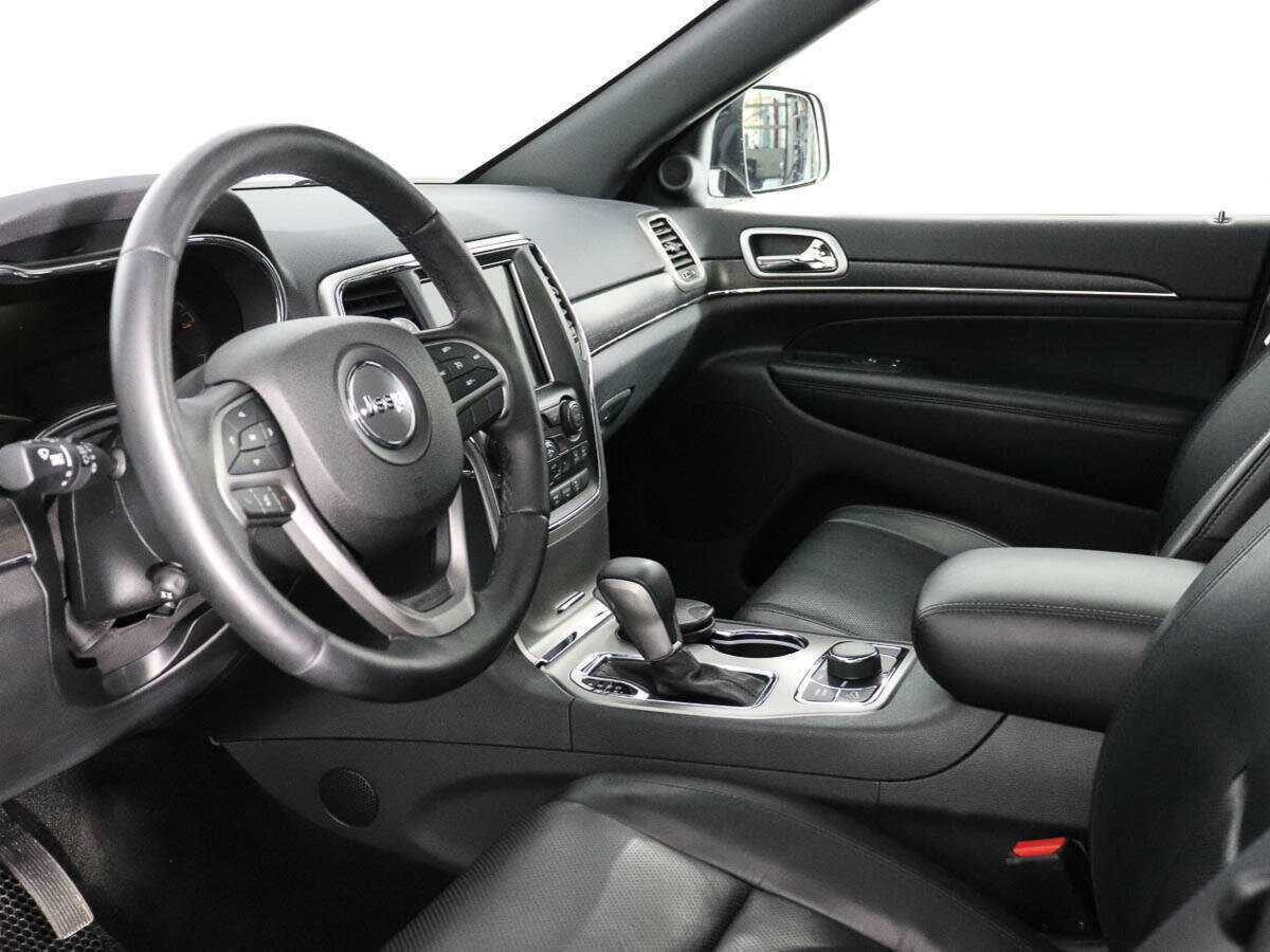 Jeep Grand Cherokee 2018 года с пробегом. Фото: #8