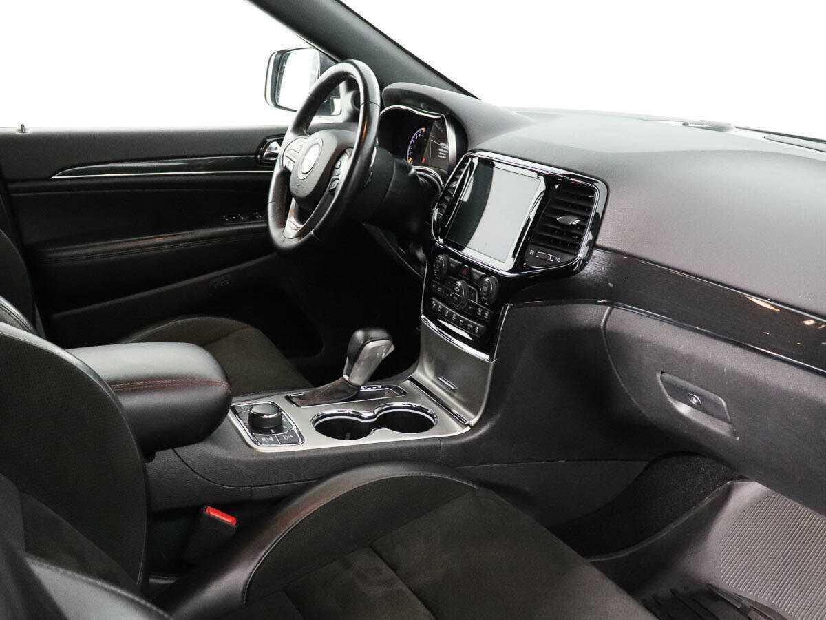 Jeep Grand Cherokee 2019 года с пробегом. Фото: #8