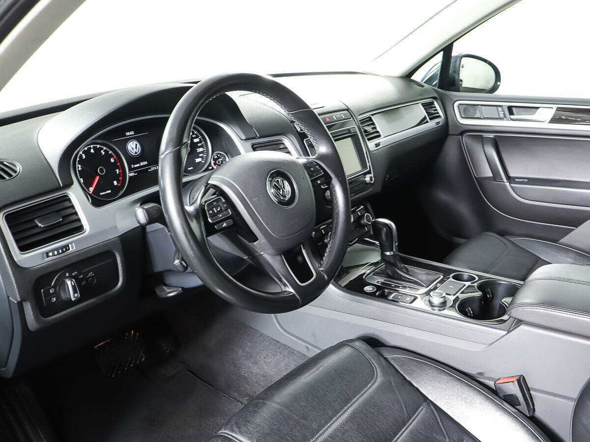 Volkswagen Touareg 2015 года с пробегом. Фото: #12