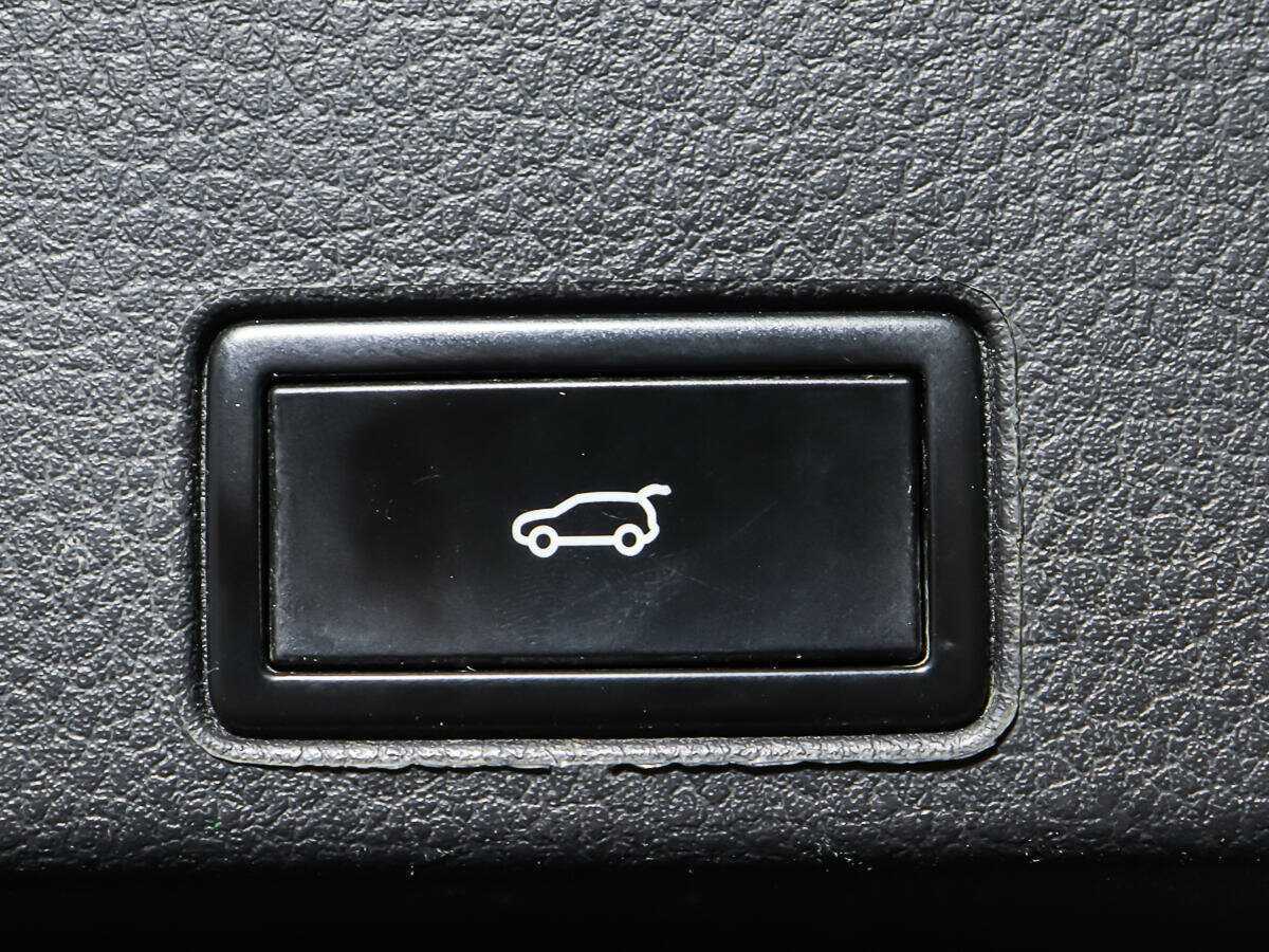 Volkswagen Touareg 2015 года с пробегом. Фото: #16