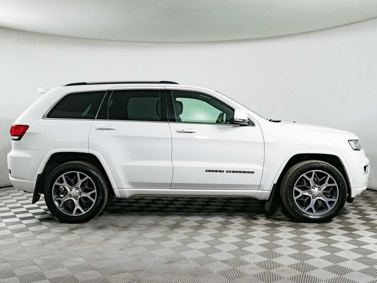 Jeep Grand Cherokee 2019 года с пробегом. Фото: #3