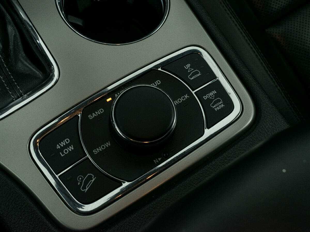 Jeep Grand Cherokee 2019 года с пробегом. Фото: #21