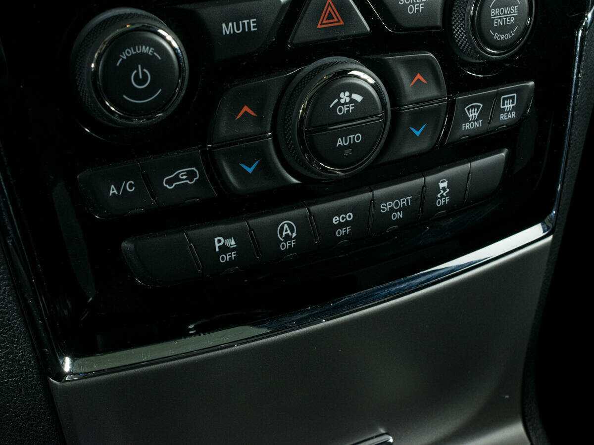 Jeep Grand Cherokee 2019 года с пробегом. Фото: #22