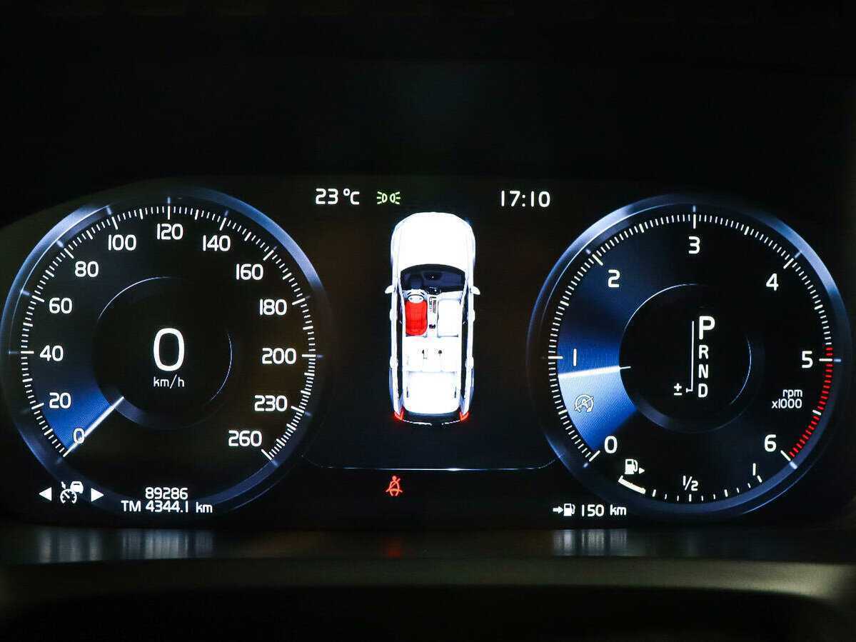 Volvo XC90 2018 года с пробегом. Фото: #10