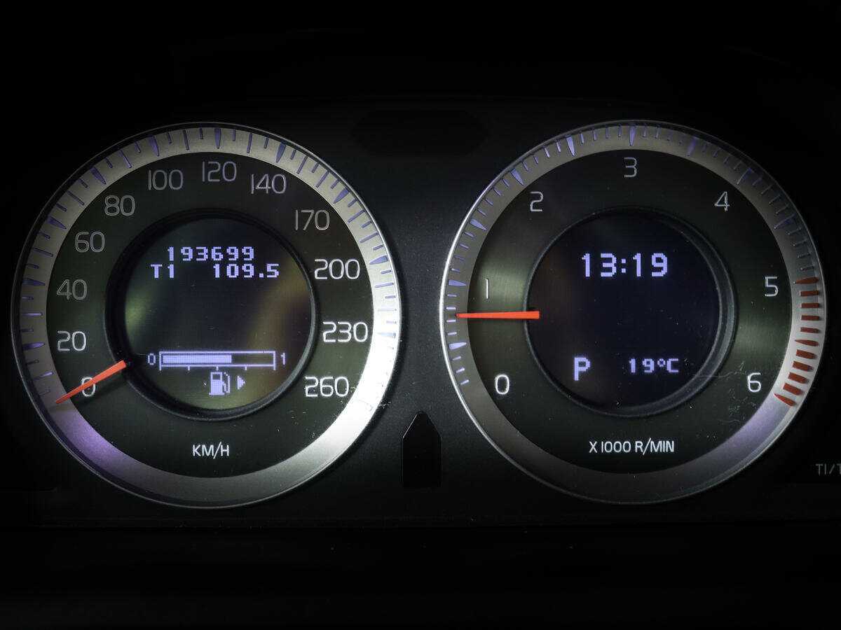 Volvo XC60 2010 года с пробегом. Фото: #10