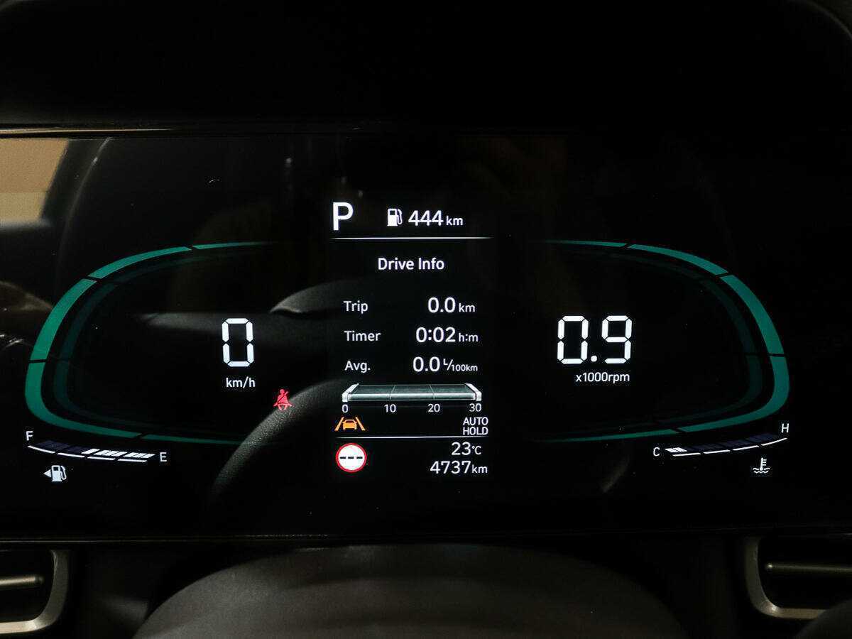 Hyundai Elantra 2024 года с пробегом. Фото: #9