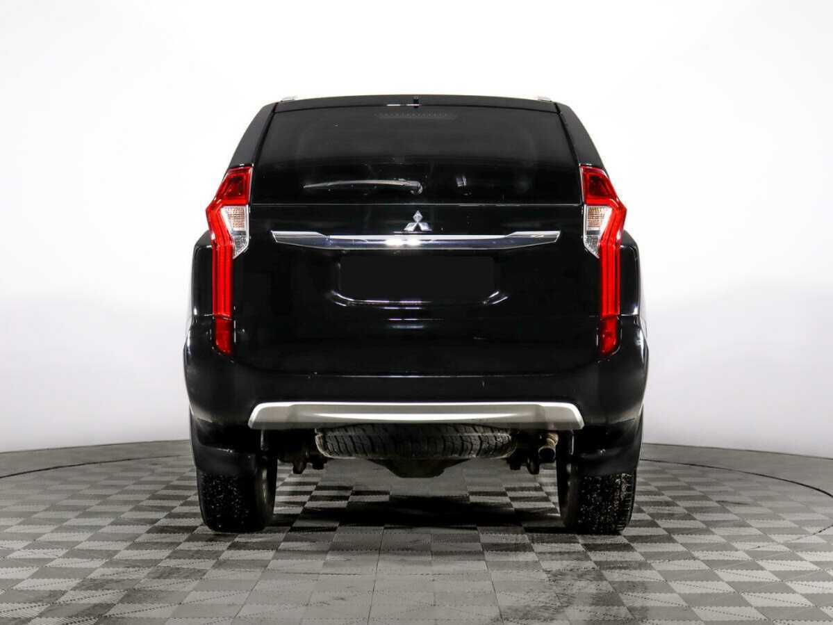 Mitsubishi Pajero Sport 2019 года с пробегом. Фото: #5