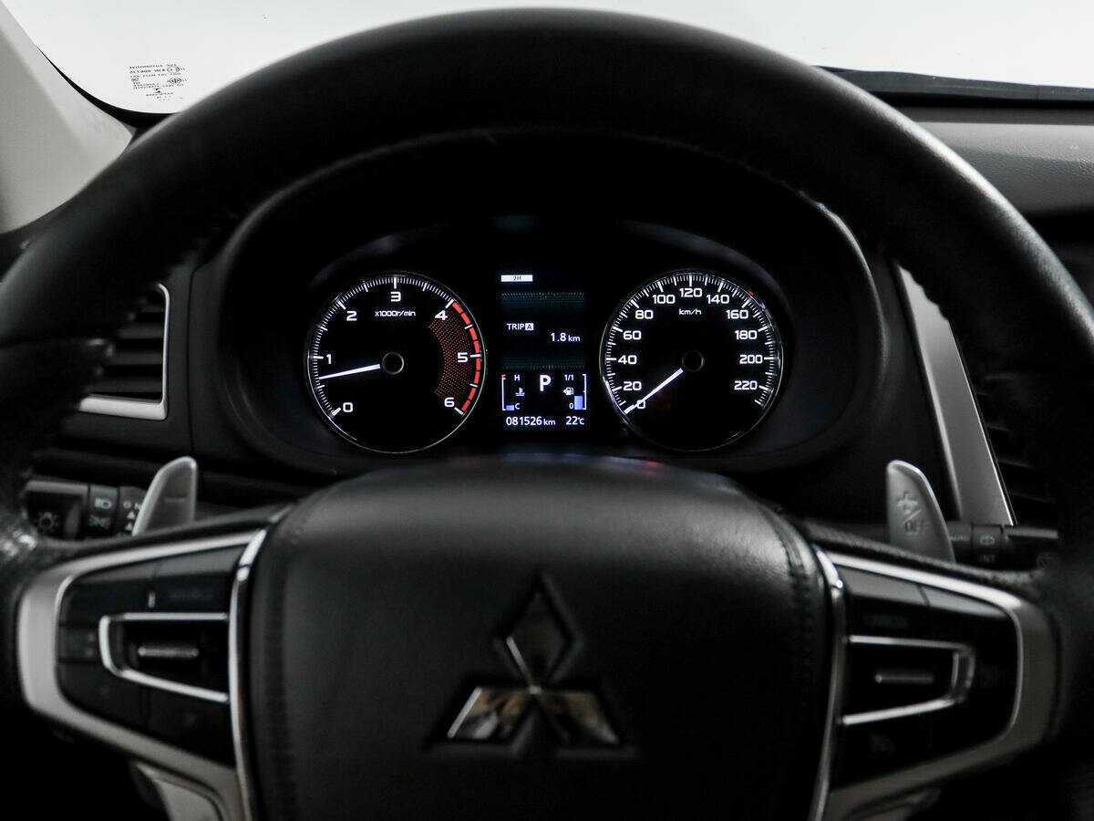 Mitsubishi Pajero Sport 2019 года с пробегом. Фото: #18