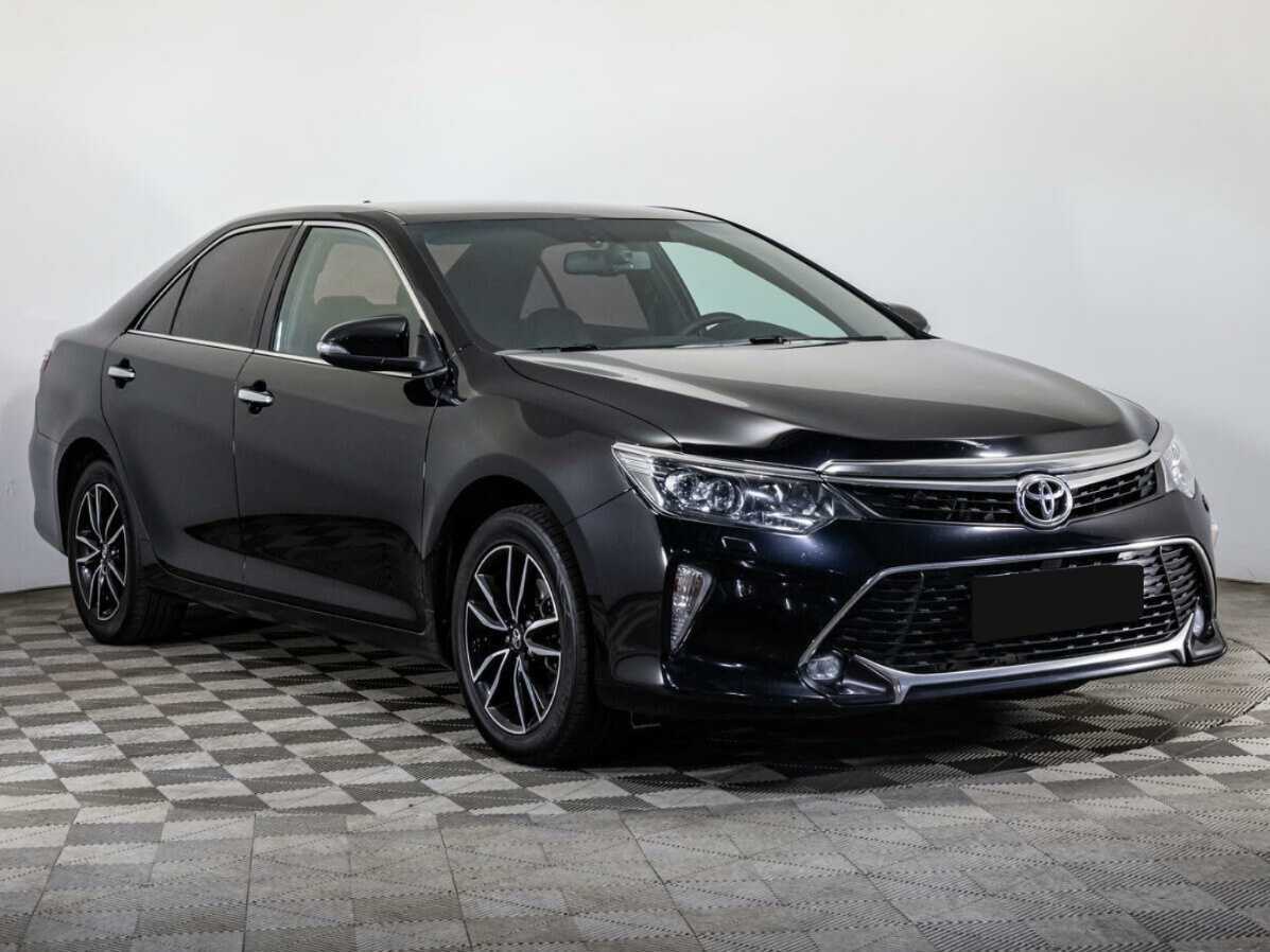 Toyota Camry 2017 года с пробегом. Фото: #2