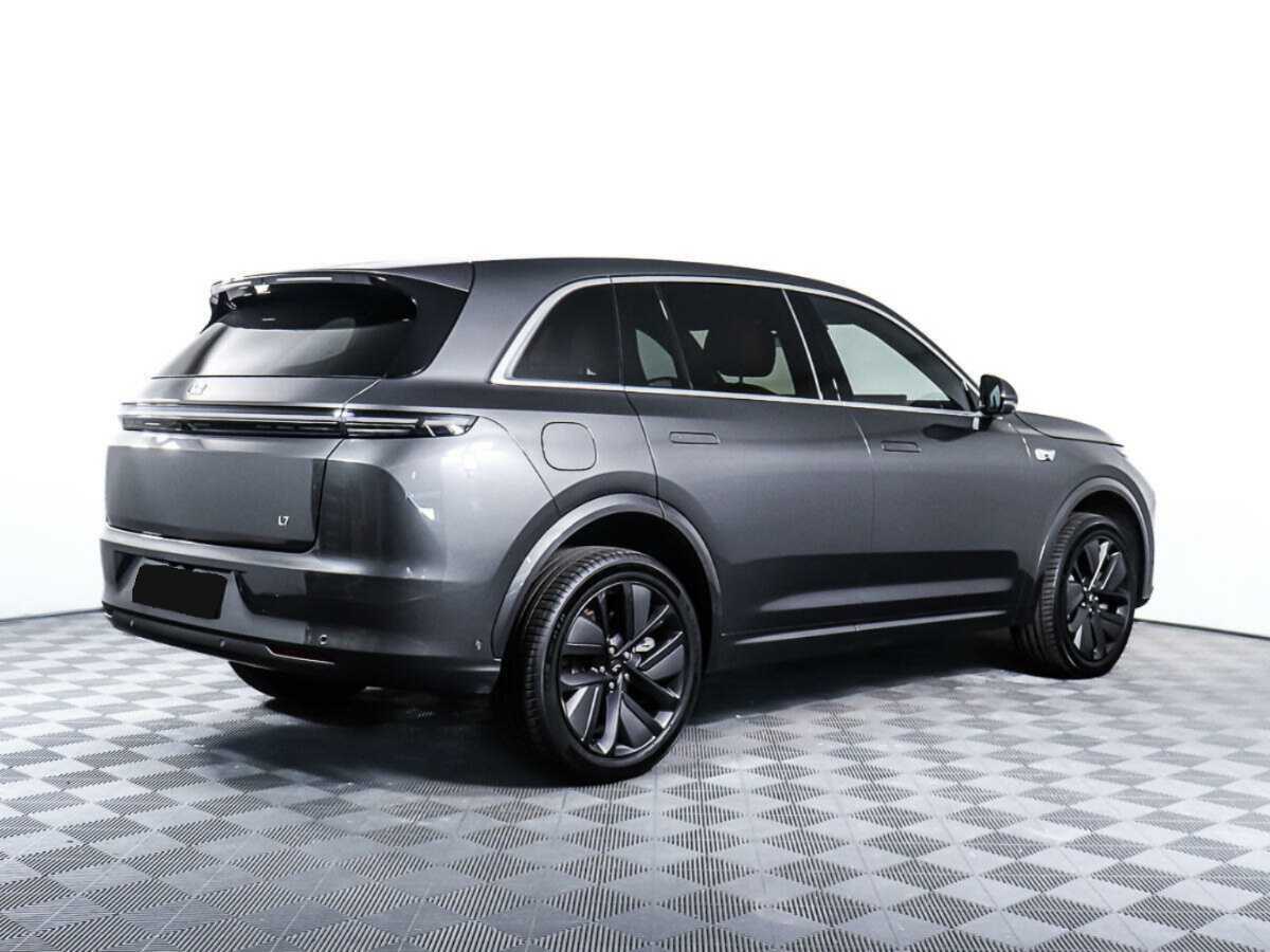 LiXiang L7 2023 года с пробегом. Фото: #3