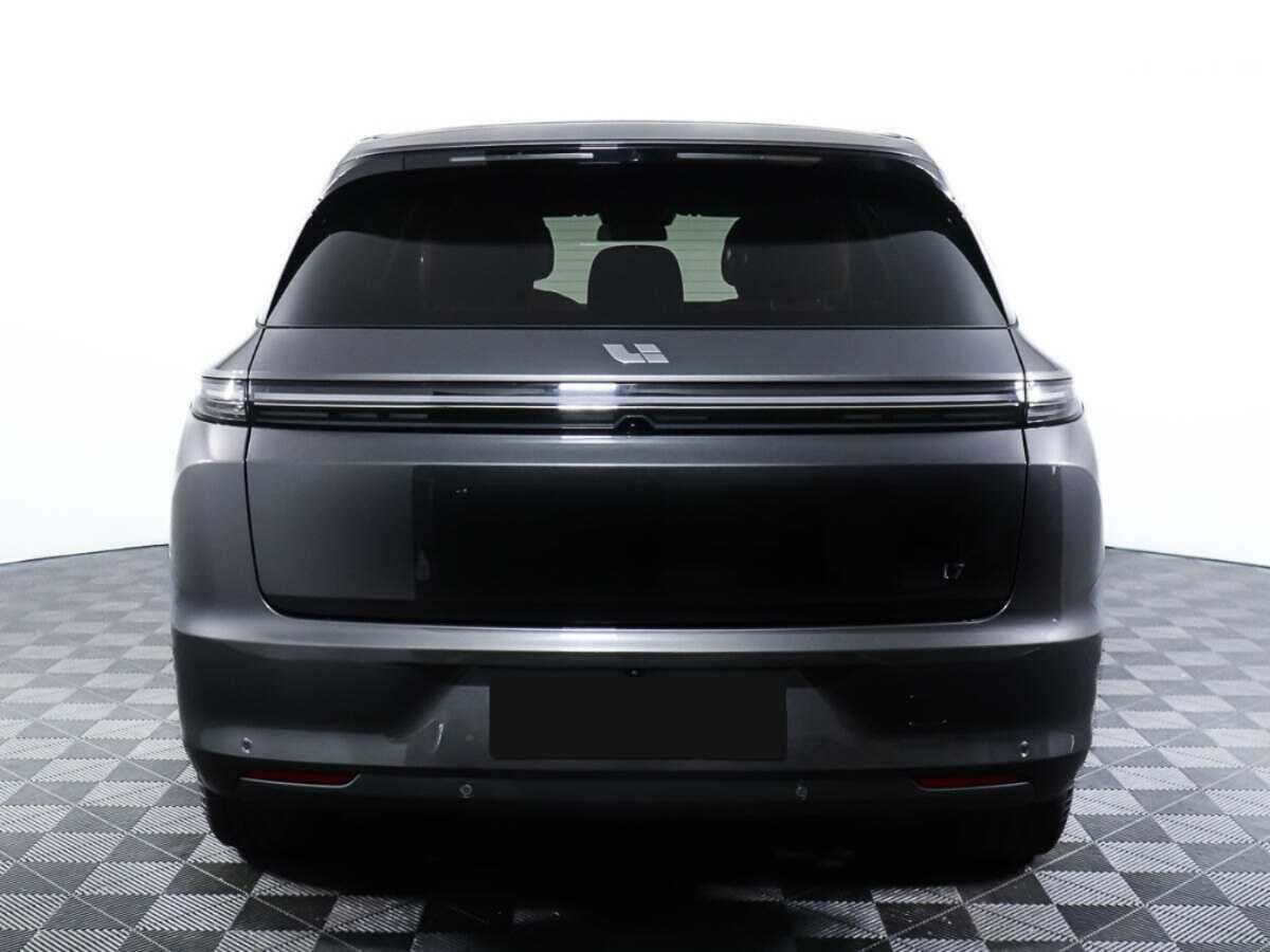 LiXiang L7 2023 года с пробегом. Фото: #4