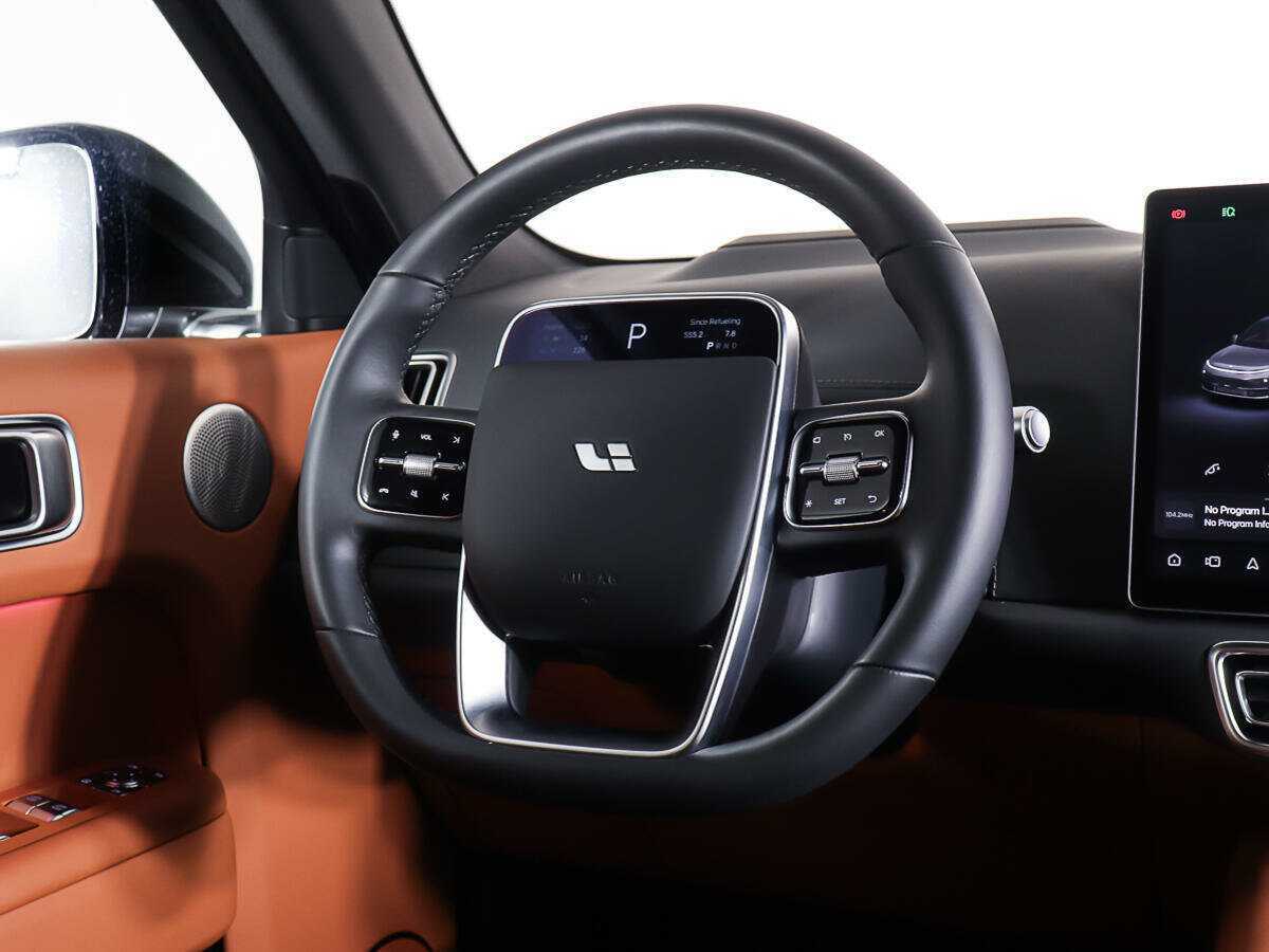 LiXiang L7 2023 года с пробегом. Фото: #15