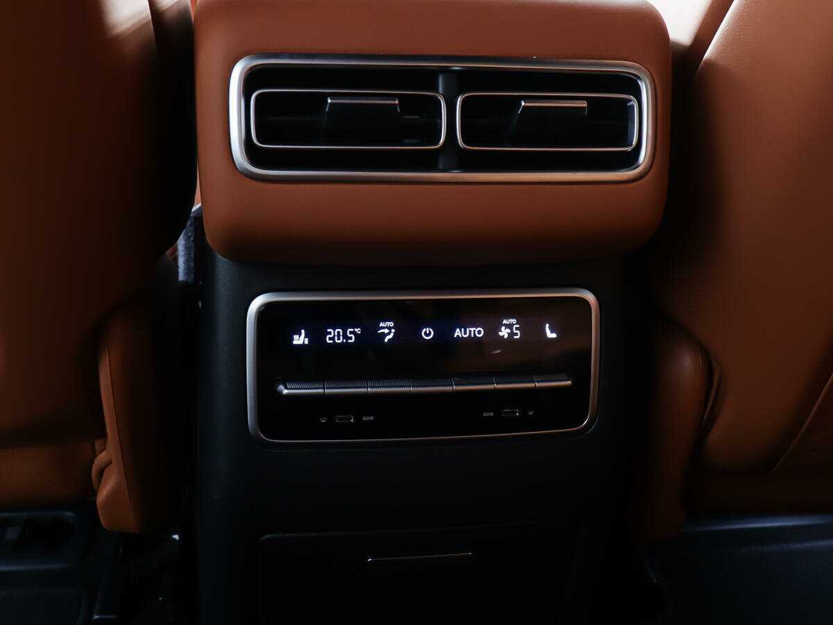 LiXiang L7 2023 года с пробегом. Фото: #21